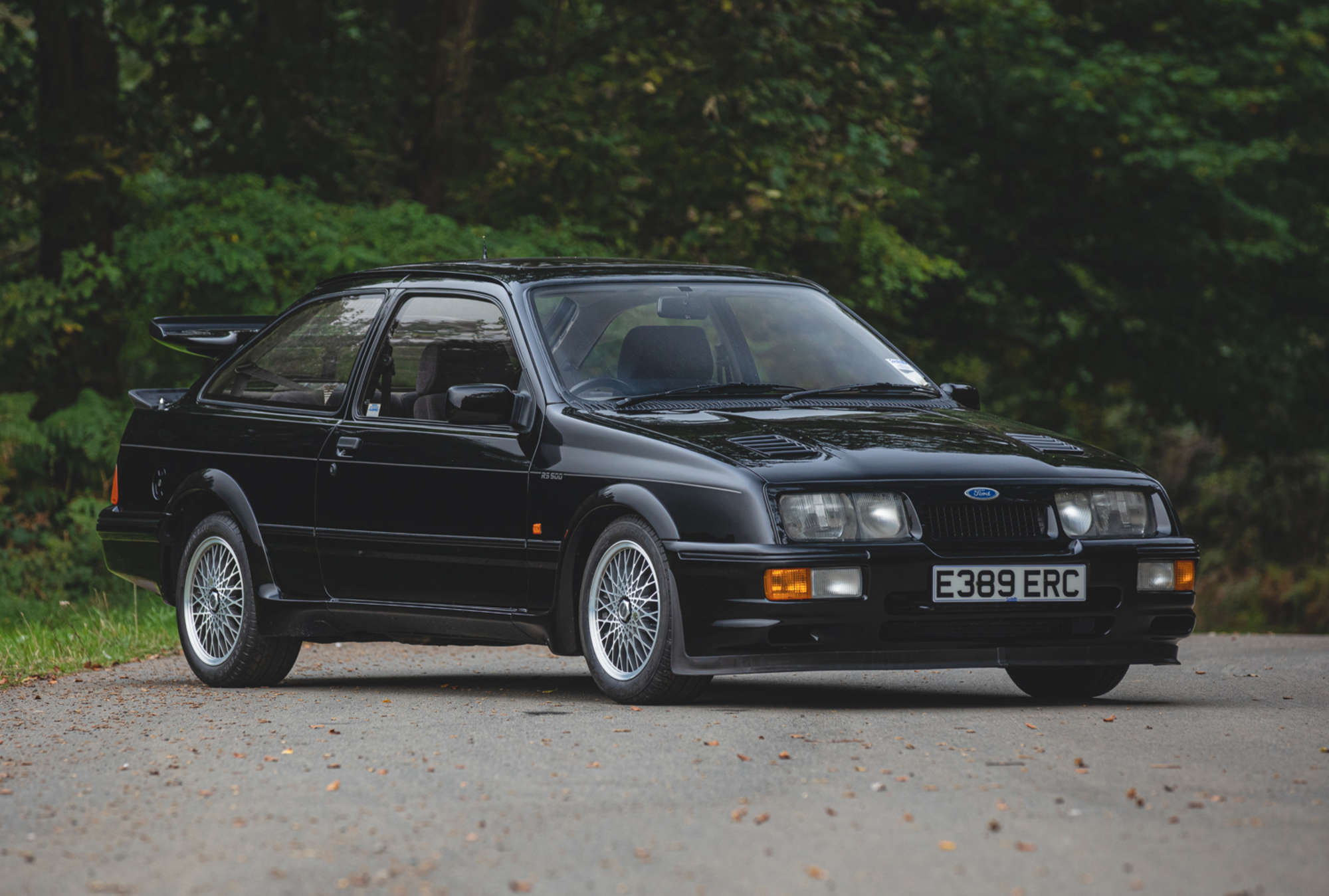 1989-Ford-Sierra-Cosworth-RS500