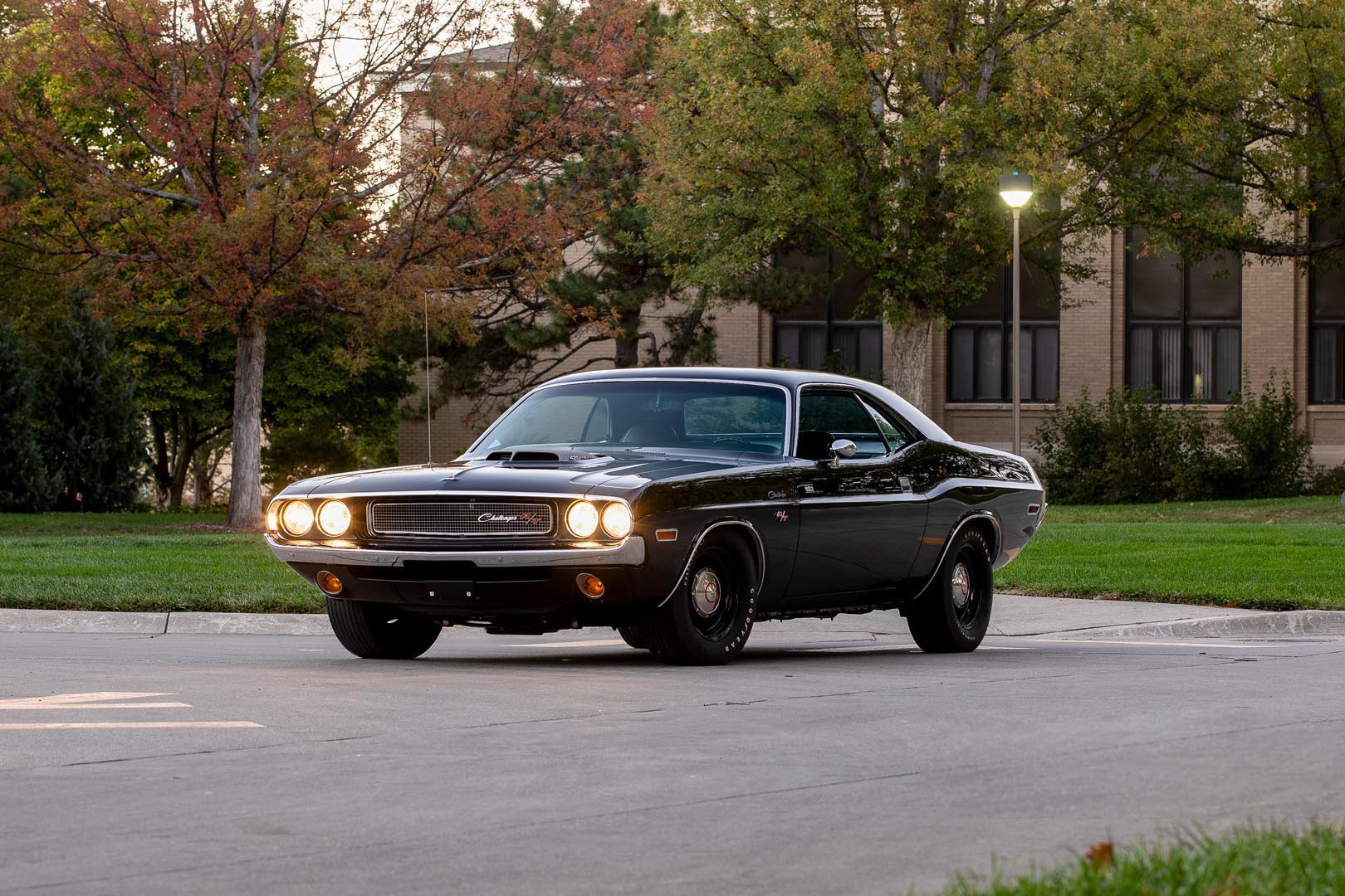 1970-Dodge-Hemi–Challenger