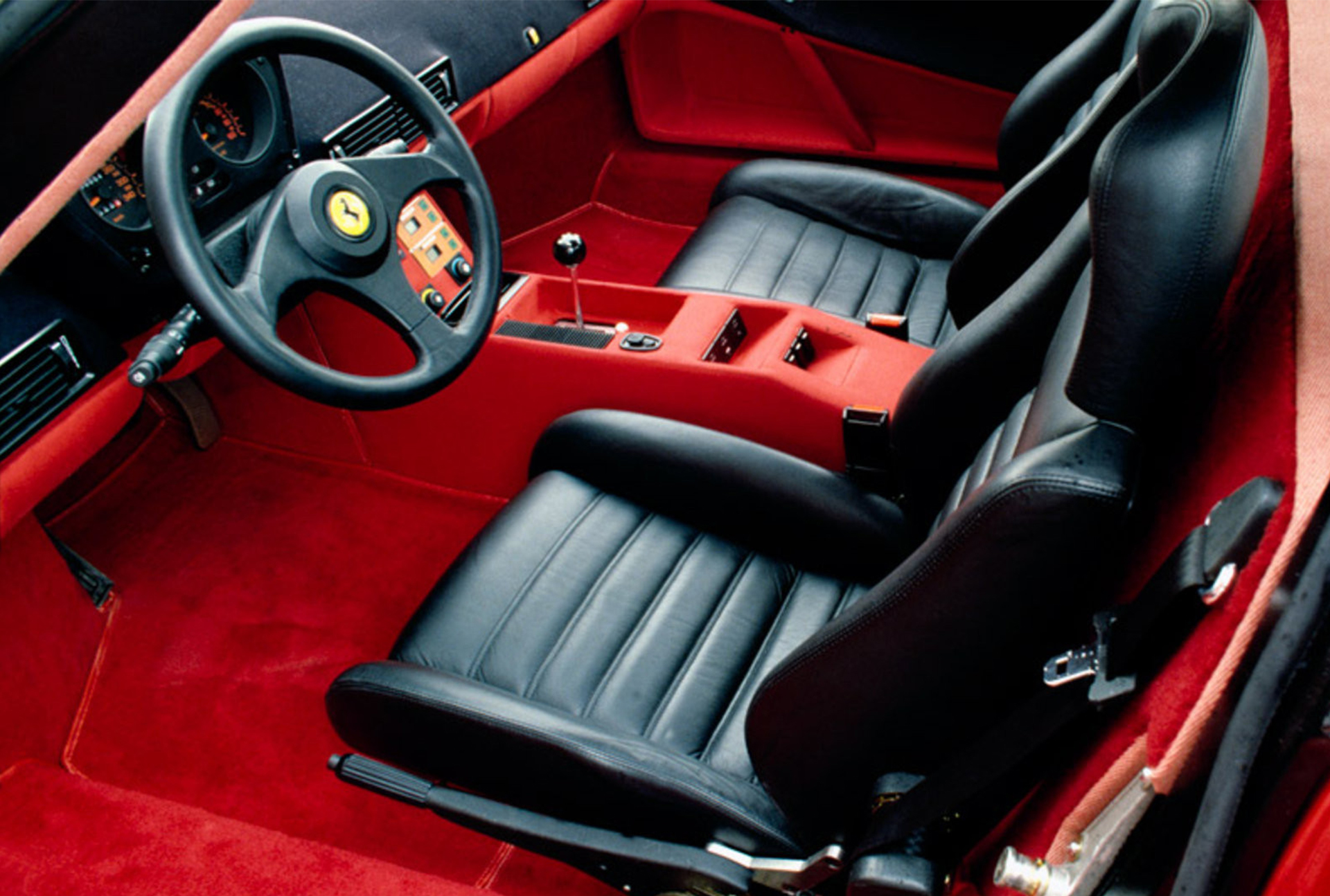 Ferrari-408-4RM-interior