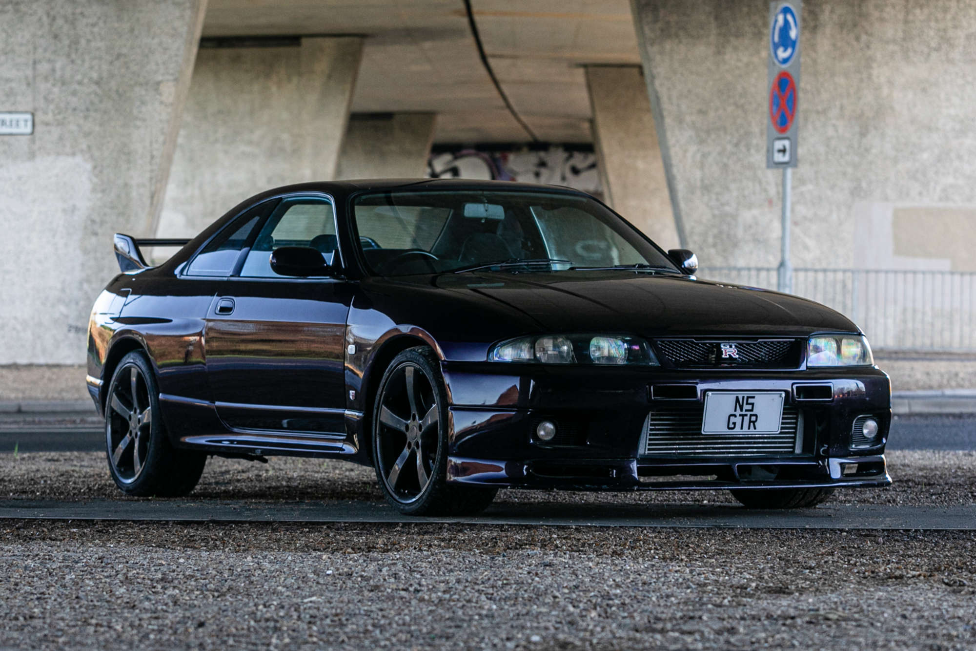 1998-Nissan-Skyline-GT-R-R33-V-Spec