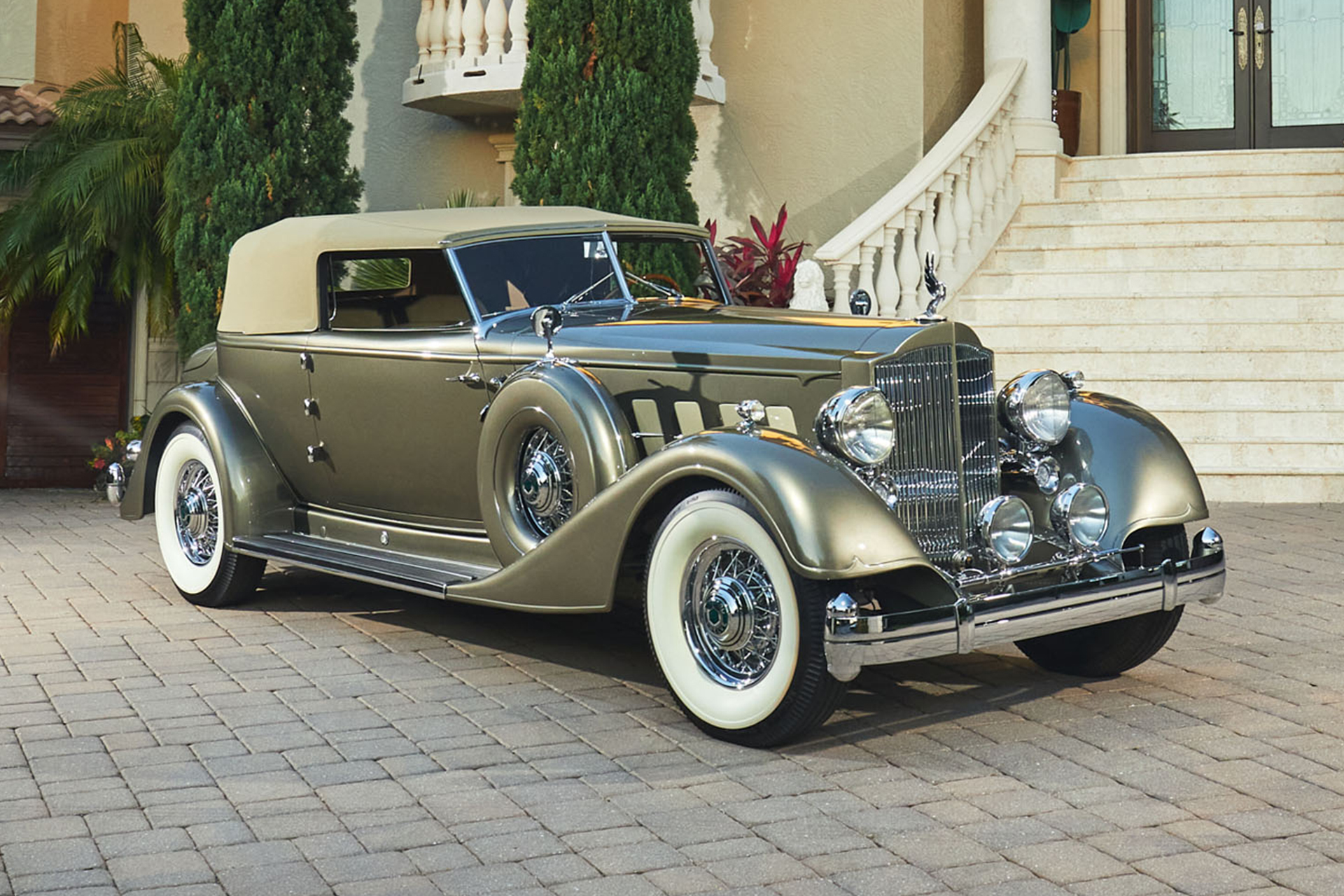 1934-Packard-Twelve–Individual-Custom-Convertible-Victoria