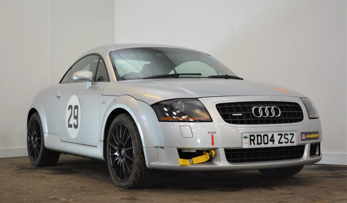 2004-Audi-TT-3.2